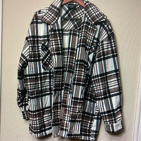 HFX Tops - Plaid Button-Down Shirt Jacket - Brown & White